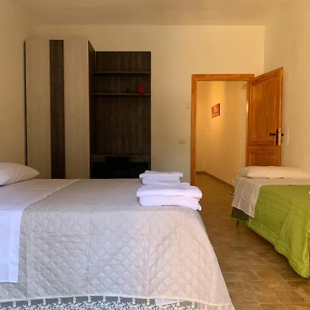 Guest house Il Giardino Sul Fiume Nera 3*