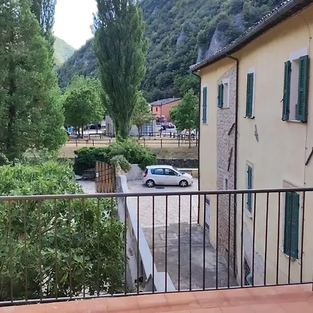 Il Giardino Sul Fiume Nera Guest house 3*