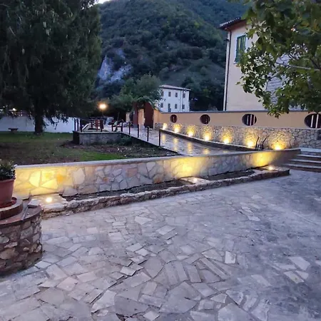 Il Giardino Sul Fiume Nera 3* 切雷托迪斯波莱托