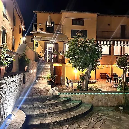 Il Giardino Sul Fiume Nera Guest house