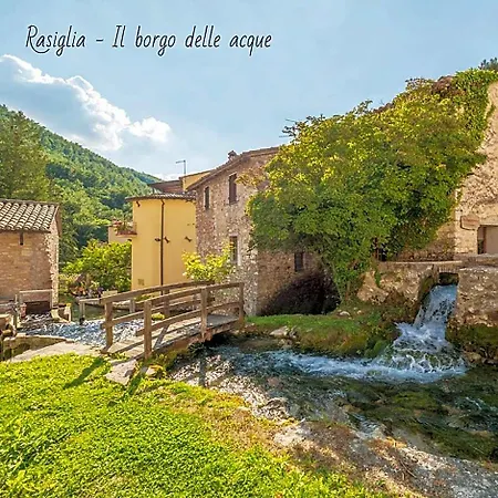 Il Giardino Sul Fiume Nera בית הארחה